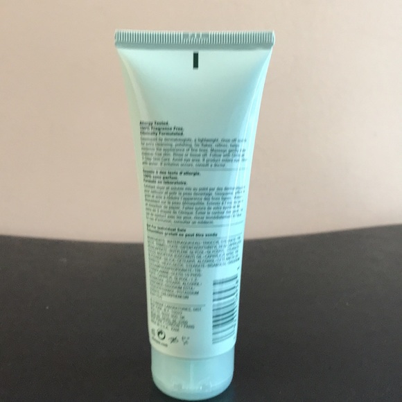 Clinique 7 Day Face Scrub Cream Rinse-Off Formula, 3.4 oz. - Brand New - Picture 2 of 2